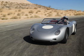 Porsche 718 RS 61 Spyder (1961) - angeboten als Lot 51 an der RM-Versteigerung vom 16./17. Januar 2014 in Arizona Porsche 718 RS 61 Spyder (1961) - angeboten als Lot 51 an der RM-Versteigerung vom 16./17. Januar 2014 in Arizona