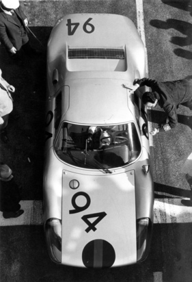 Porsche 904 (1964) - an den Boxen bei den 24 Stunden von Le Mans 1964