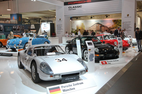 Porsche 904 GTS (1964) - war tatsächlich zu kaufen, Preis auf Anfrage (Techno Classica 2017)