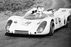 Porsche 907-029 Targa Florio (1968) - Zustand 907-029 beim Aachener Rundstreckenrennen, vom Besitzer Helmut Krause stark "modernisiert" - Dach abgeschnitten, im Heckbereich auf 917 umgebaut