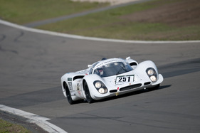 Porsche 907 (1967) - Stürmende Sechzger beim ADAC Eifelrennen 2012