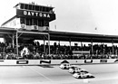 Porsche 907/6 Langheck Coupé (1968) - Ein Dreifachsieg gelang Porsche in Daytona am 3./4. Februar 1968 mit dem Typ 907 am 24 Stunden Rennen von Daytona