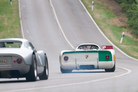 Porsche 907 Coupe (1967) am Solitude Revival 2015 in der Gruppe «Le Mans - Rennsportwagen und Prototypen»