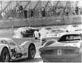 Porsche 907 LH (1968) - drei 907 mit 2,2-Liter-V8-Motor jagen den führenden Ford GT40 bei den 24 Stunden von Daytona im Jahr 1968