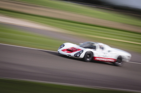 Porsche 910 (1968) - im Rennen um die Whitsun Trophy - Goodwood Revival 2018