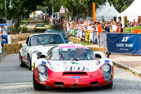 Porsche 910 auf dem Rundkurs - 24 Tours du Pont 2016