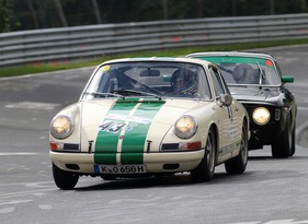 Porsche 911 (1965) - AVD Historic Marathon 2011