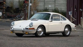 Porsche 911 (1965) - als Lot 110 an der Broad Arrow Porsche Auction with Air|Water 2024
