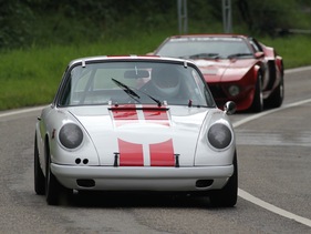 Porsche 911 (1965)