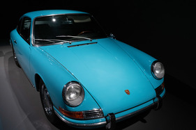 Porsche 911 (1967) - in der Ausstellung "PS:. Ich liebe Dich. Sportwagen-Design der 1950er - 1970er Jahre"
