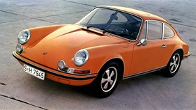 Porsche 911 (1971) - der Sportwagen aus Zuffenhausen wurde gerne in knalligen Farben gekauft