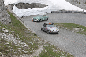Porsche 911 (1972) - an der Rallye Peking-Paris 2013 - Sonderprüfung Tremola Tag 31