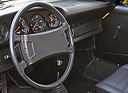 Porsche 911 (1975) - Sicherheitslenkrad im Cockpit