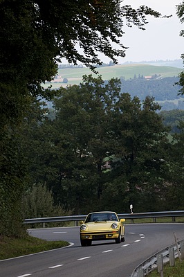 Porsche 911 (1975) - auf der Landstrasse zuhause