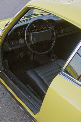 Porsche 911 (1975) - grosse, übersichtliche Instrumente