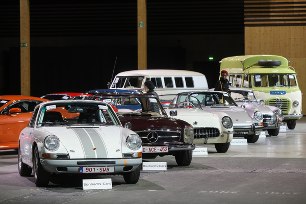 Porsche 911 2.0-Litre SWB FIA Coupé (1966) - Lot 179 an der Bonhams-Versteigerung "Les Grandes Marques du Monde à Paris" am 1. Februar 2024