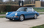 Image: Porsche 911 2.0 S Targa " Soft Window " (1967) - as lot 22 at the Gooding Christie's auction on January 29, 2026 in Paris