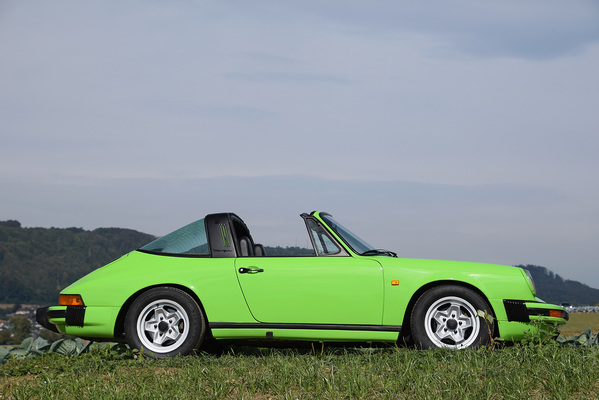 Porsche 911 2.7 Targa (1975) - als Lot 32 an der Versteigerung der Oldtimer Galerie Toffen am 20. Oktoberl 2018