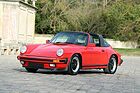 Bild: Porsche 911 3.2 Targa (1986) - als Lot 149 angeboten an der Artcurial Le Mans Classic Versteigerung am 2. Juli 2022