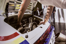 Porsche 911 4x4 Paris-Dakar (1984) - volles Orchester