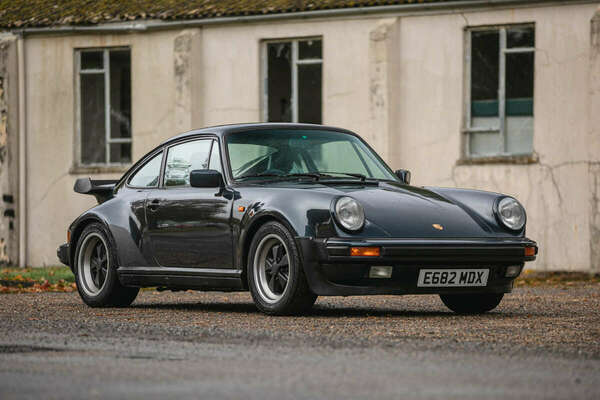 Porsche 911 (930) 3.3-Litre Turbo (1988) - als Lot 734 angeboten anlässlich Silverstone Auctions “NEC Classic Motor Show Sale" am 12. November 2022