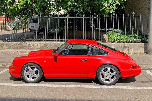 Porsche 911 (964) Carrera 4 (1989) - als Lot 39 angeboten an der Versteigerung der Oldtimer Galerie an der Swiss Classic World Luzern am 28. Mai 2022