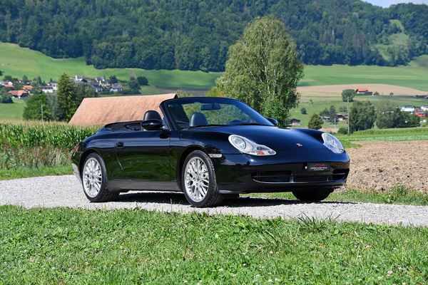 Bild: Porsche 911 (996) Carrera Cabriolet (2000) - Lot 69 an der Oktober-Versteigerung der Oldtimer Galerie am 12. Oktober 2024