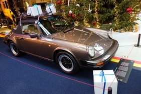 Porsche 911 Cabriolet (1984) – in der Ausstellung "Porsche Driven by Dreams"