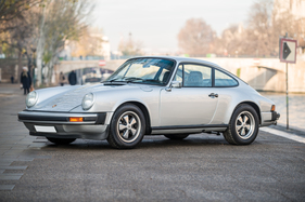 Porsche 911 Carrera 2.7 MFI (1975) - als Lot 162 an der RM/Sotheby's Paris Versteigerung 2017