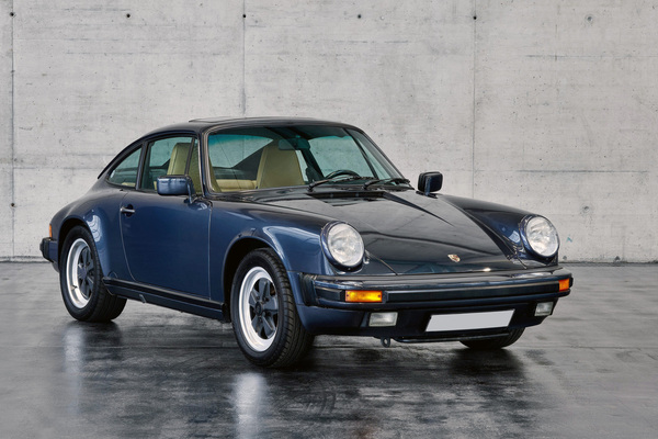 Bild: Porsche 911 Carrera 3.2 (1987) - als Lot 59 angeboten an der Dorotheum Versteigerung anlässlich der Classic Expo Salzburg 2021