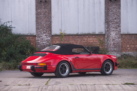 Porsche 911 Carrera 3.2 Litres «Turbo look» Speedster (1989) - angeboten als Lot 314 an der Bonhams-Versteigerung im Grand Palais Paris am 4. Februar 2016