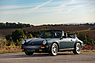 Porsche 911 Carrera 3.2 SC cabriolet (1986) - als Lot 217 angeboten an der Artcurial André Trigano Collection 2020 Versteigerung am 13. September 2020 (© Peter Singhof - Courtesy Artcurial, 2020) Porsche 911 Carrera 3.2 SC cabriolet (1986) - als Lot 217 angeboten an der Artcurial André Trigano Collection 2020 Versteigerung am 13. September 2020 (© Peter Singhof - Courtesy Artcurial, 2020)