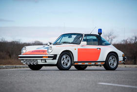 Porsche 911 Carrera 3.2 Targa 'Rijkspolitie' (1988) - als Lot 145 an der Bonhams Amelia Island Versteigerung am 8. März 2018