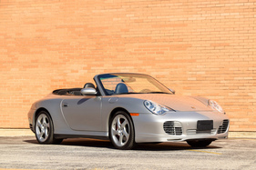 Porsche 911 Carrera 4S Cabriolet (2004) - als Lot 403 verkauft an der RM/Sotheby's Versteigerung der Guyton Collectoin am 5. Mai 2019