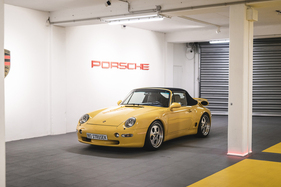 Porsche 911 Carrera Cabriolet 'Strosek' (1996) - als Lot 130 an der RM/Sotheby's Online Only Open Roads Versteigerung im März 2021
