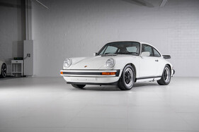 Porsche 911 Carrera Club Sport (1988) - Lot 2144 at the RM/Sotheby's "The White Collection" auction in Houston on December 1-2, 2023