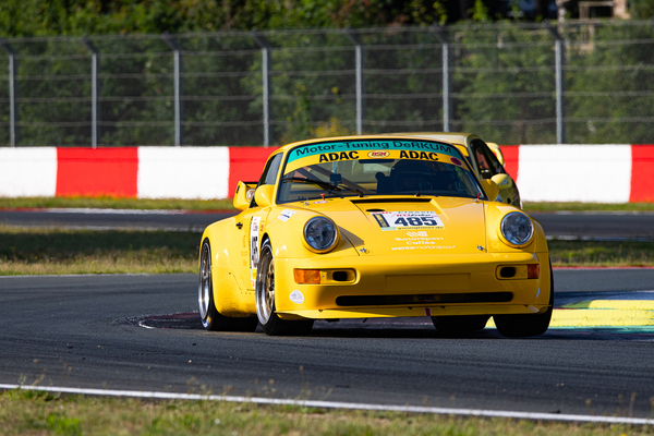 Porsche 911 Carrera RSR – Mit souveränem Vorsprung sicherte sich Marcus Menden den Gesamtsieg in der Youngtimer Trophy – Historic Grand Prix Zolder 2024