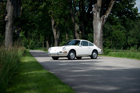 Porsche 911 Coupé (1967) - als Lot 258 angeboten an der RM/Sotheby's "Open Roads, The European Summer" Auction 2020