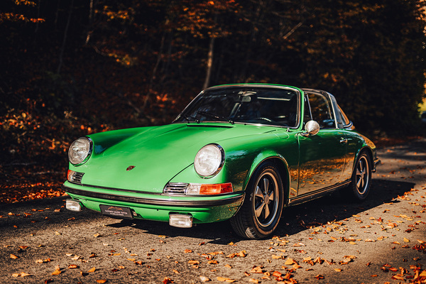 Image: Porsche 911 E 2.2 Targa (1970) - 1970 Porsche 911 E 2.2 Targa - as lot 109 at the Oldtimer Galerie Toffen auction in Gstaad on December 29, 2024