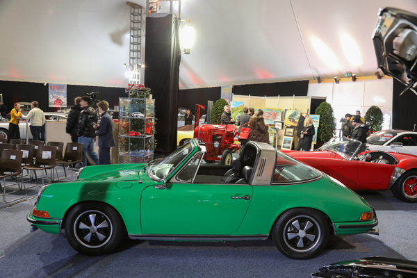 Porsche 911 E 2.2 Targa (1970) - Lot 109 an der Oldtimer Galerie Toffen Versteigerung von Gstaad am 29. Dezember 2024