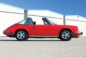 Klassiker, Raritäten und Spezialitäten - RM versteigert in Arizona am 16./17. Januar 2014 126 Autos