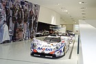 Bild: Porsche 911 GT1 (1998) an der Sonderausstellung im Porsche Museum: Auch der letzte Le Mans-Sieger aus dem Jahr 1998 ist zu sehen - der Porsche 911 GT1 1998.