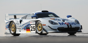 Porsche 911 GT1 Evolution (1997) - Teil der Sammlung der Familie Drendel, die an der Gooding & Company Amelia Island Auction vom 9. März 2012 versteigert wurde