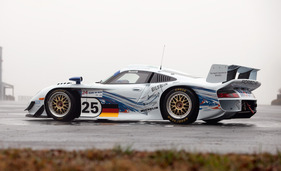 Porsche 911 GT1 Evolution (1997) - Teil der Sammlung der Familie Drendel, die an der Gooding & Company Amelia Island Auction vom 9. März 2012 versteigert wurde