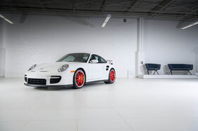 Porsche 911 GT2 (2008) - Lot 2135 an der RM/Sotheby's "The White Collection" Versteigerung in Houston am 1./2. Dezember 2023