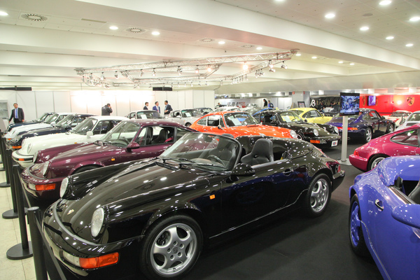Porsche-911-Modelle aus Übersee für hiesige Kunden (Techno Classica 2017)