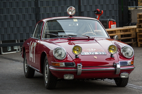 Porsche 911 “Monte Carlo” (1965) - vor dem Museum