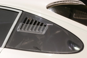 Porsche 911 R - leichtgewichtige Scheiben am Renn-Porsche, der nur 19 Mal gebaut wurde für einen kleinen Kreis von Top-Privatfahrern und die Werksteams - 50 Jahre Porsche 911 im Porsche-Museum