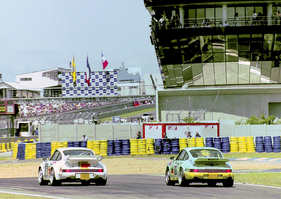 Porsche 911 RS & Porsche 911 Carrera RSR (1993) – 24 Stunden von Le Mans 1993 – Fahrer: Claude Haldi, Olivier Haberthur, Charles-Margueron, Gusti Spreng, Fritz Muller, Sandro Angelastri (1993)