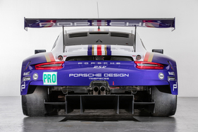Porsche 911 RSR (2018) - Le Mans 2018 - Die Nummer #91 erinnert an die historische Lackierung der Rothmans Porsche, der Wagen wird pilotiert von Richard Lietz, Gianmaria Bruni und Frédéric Makowiecki Porsche 911 RSR (2018) - Le Mans 2018 - Die Nummer #91 erinnert an die historische Lackierung der Rothmans Porsche, der Wagen wird pilotiert von Richard Lietz, Gianmaria Bruni und Frédéric Makowiecki